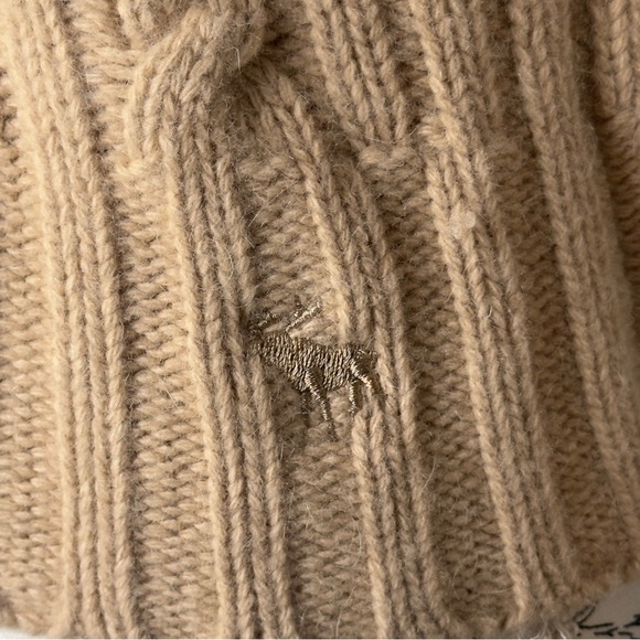 abercrombie and fitch sweater | SIZE M fits small - Picture 4 of 7
